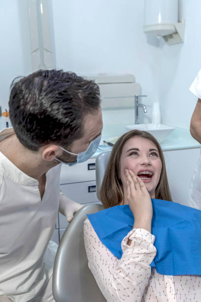 Best Emergency Tooth Extraction  in Des C, AR